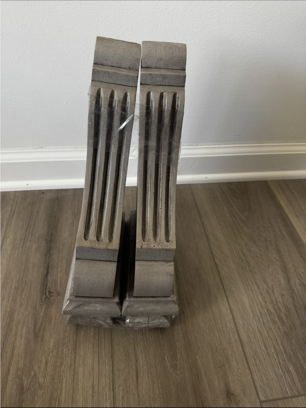 Rustic Gray Corbel Shelving Bracket - Unbranded - Picture 4 of 4
